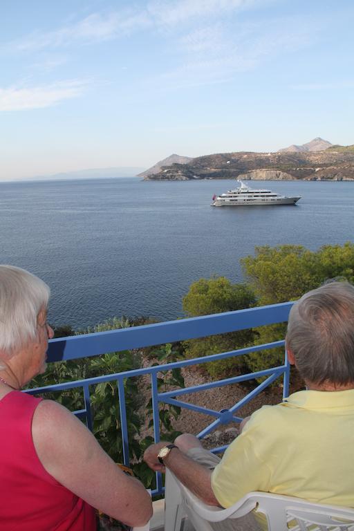 Kavos Bay Seafront Hotel Agia Marina  Exterior foto