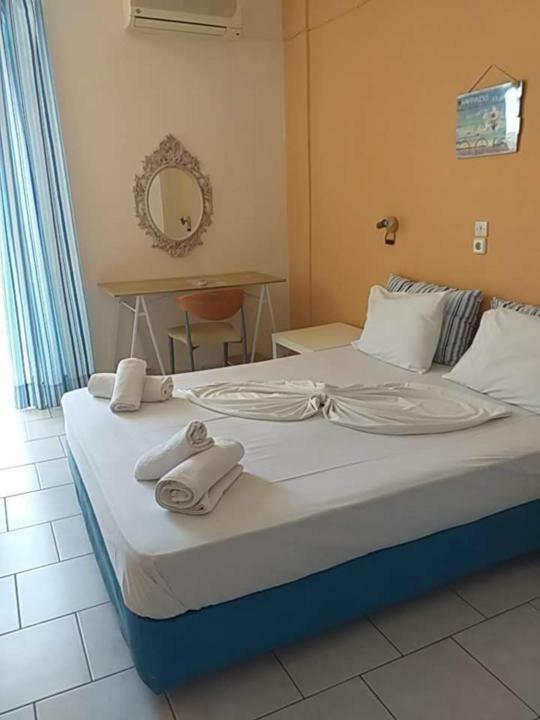 Kavos Bay Seafront Hotel Agia Marina  Exterior foto